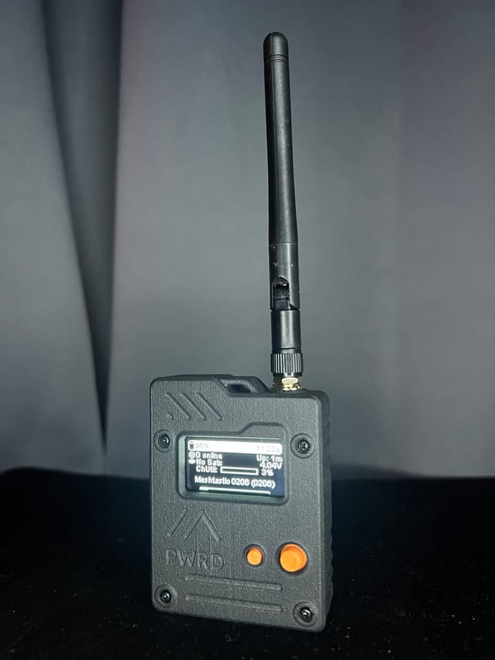 WIO Tracker L1 Pro Est Un Nœud LORA Meshtastic LORA Alimenté Par Batterie