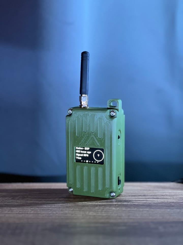 WisMesh Pocket V2 Review: The Ultimate Modular Meshtastic Handheld?