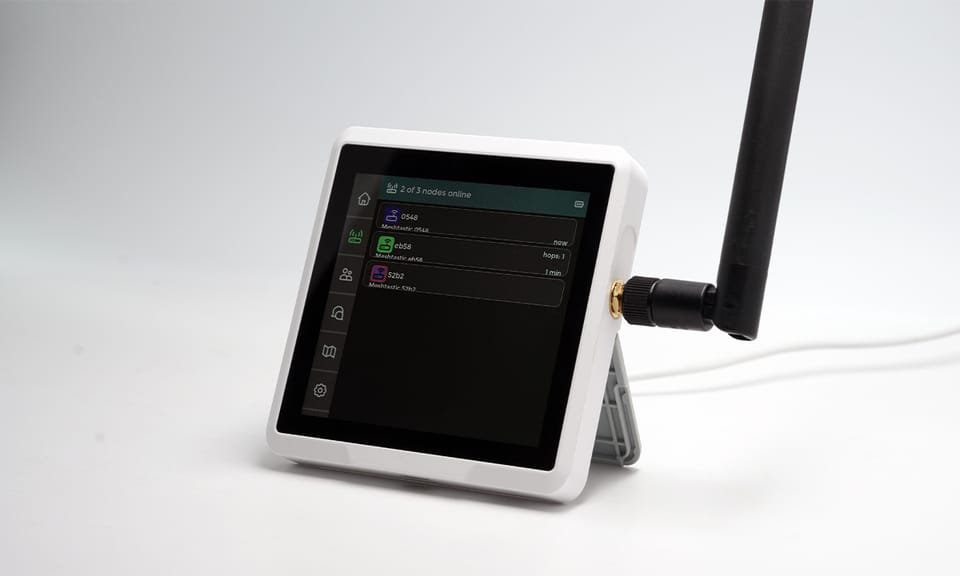 SenseCAP Indicator Review: The Meshtastic iPad?